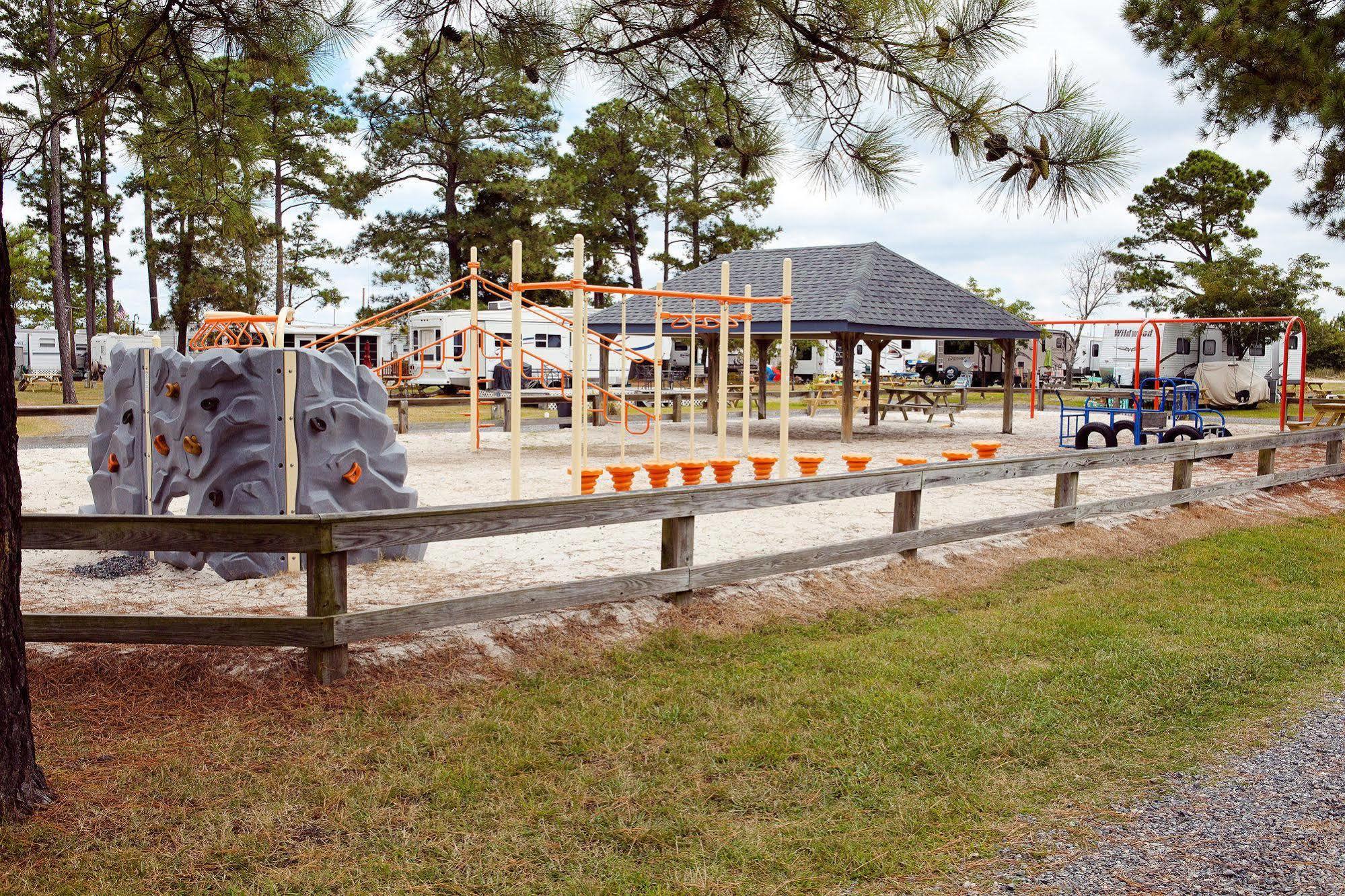 New Point Rv Resort Экстерьер фото